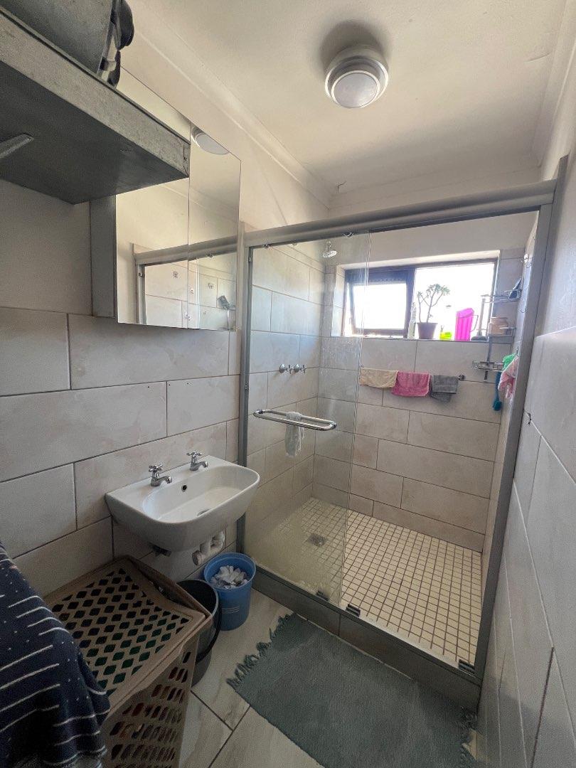 2 Bedroom Property for Sale in Maitland Western Cape